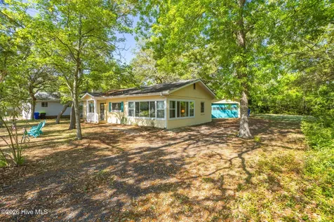 313 Mercer Street Oak Island NC 28465