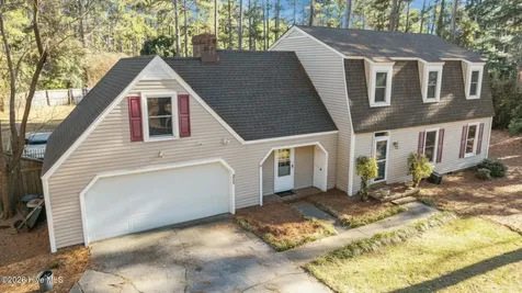 215 Canterbury Road Southern Pines NC 28387