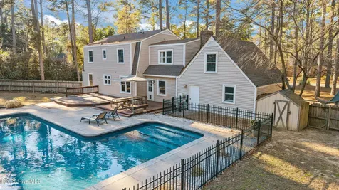 215 Canterbury Road Southern Pines NC 28387