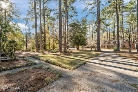 215 Canterbury Road Southern Pines NC 28387