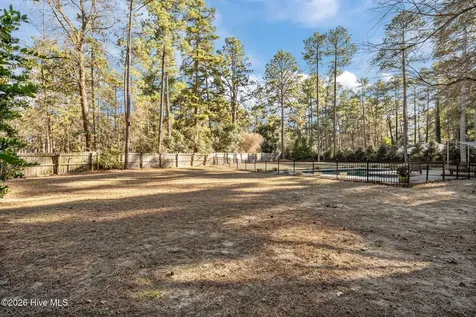 215 Canterbury Road Southern Pines NC 28387