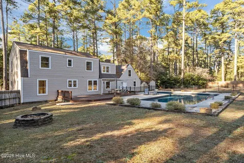 215 Canterbury Road Southern Pines NC 28387