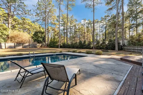 215 Canterbury Road Southern Pines NC 28387