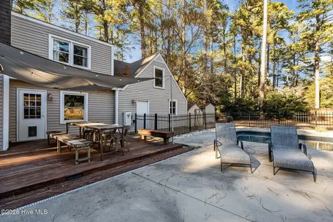 215 Canterbury Road Southern Pines NC 28387