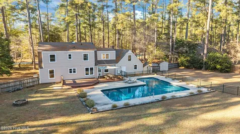 215 Canterbury Road Southern Pines NC 28387