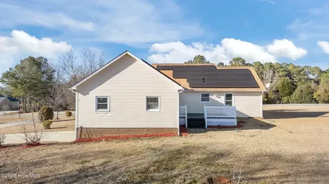54 Lynn Lane Selma NC 27576