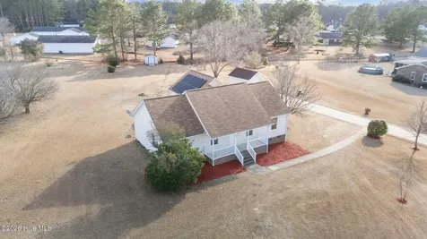 54 Lynn Lane Selma NC 27576