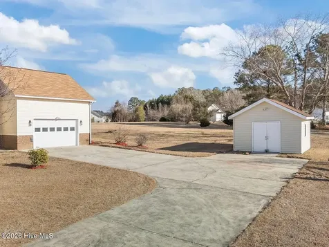 54 Lynn Lane Selma NC 27576