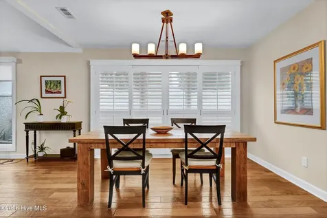 1921 Prestwick Lane Wilmington NC 28405