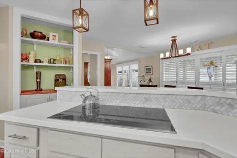 1921 Prestwick Lane Wilmington NC 28405