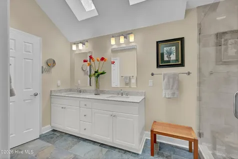 1921 Prestwick Lane Wilmington NC 28405