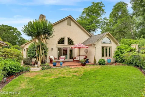 1921 Prestwick Lane Wilmington NC 28405