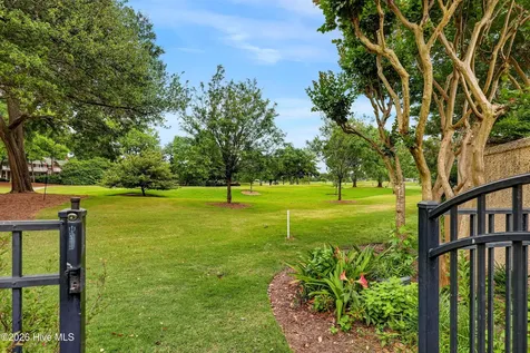 1921 Prestwick Lane Wilmington NC 28405