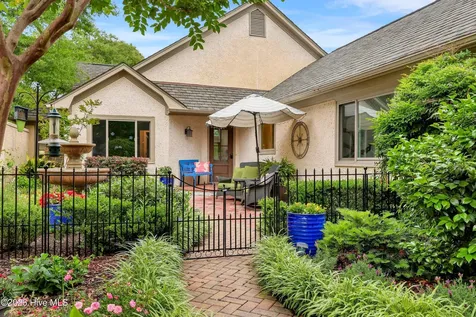 1921 Prestwick Lane Wilmington NC 28405