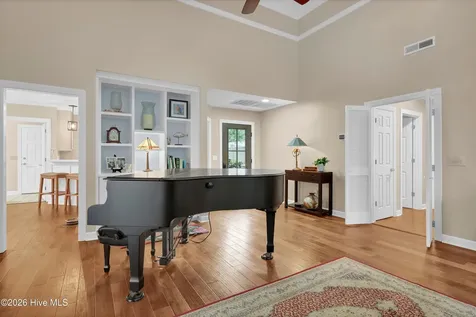 1921 Prestwick Lane Wilmington NC 28405