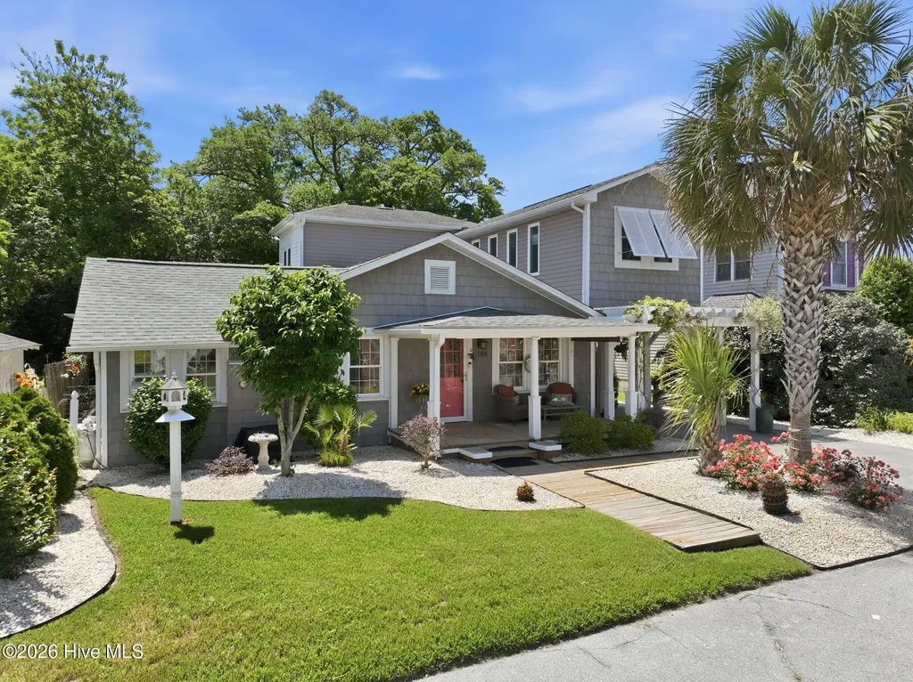 105 S Webb Street Swansboro NC 28584
