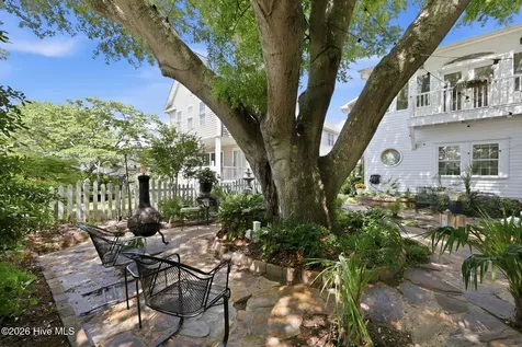 105 S Webb Street Swansboro NC 28584