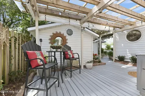 105 S Webb Street Swansboro NC 28584