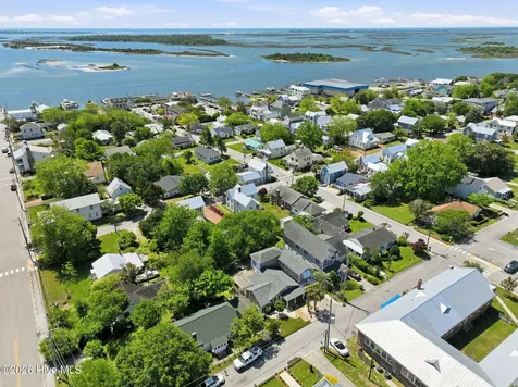 105 S Webb Street Swansboro NC 28584