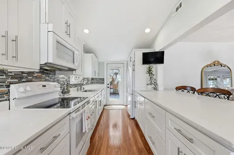 105 S Webb Street Swansboro NC 28584