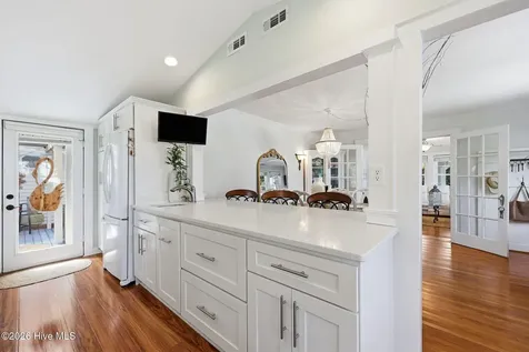 105 S Webb Street Swansboro NC 28584