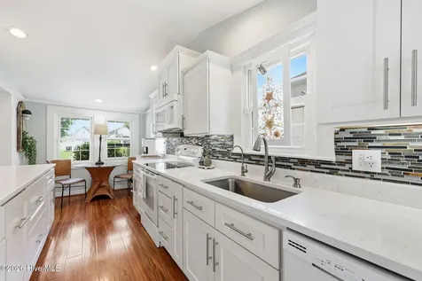 105 S Webb Street Swansboro NC 28584