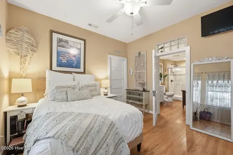 105 S Webb Street Swansboro NC 28584