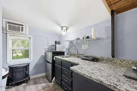105 S Webb Street Swansboro NC 28584