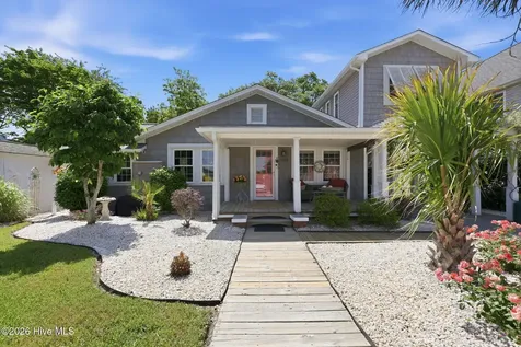 105 S Webb Street Swansboro NC 28584