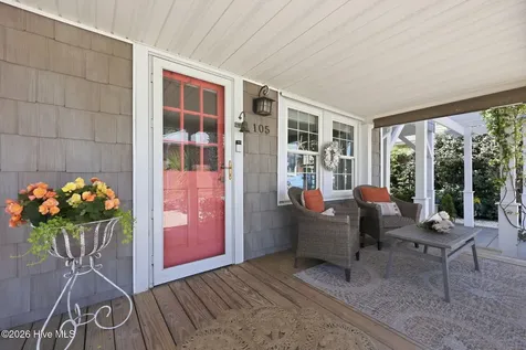 105 S Webb Street Swansboro NC 28584
