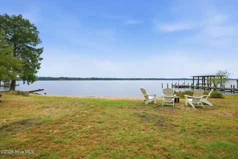 304 Sunnyside Drive Washington NC 27889