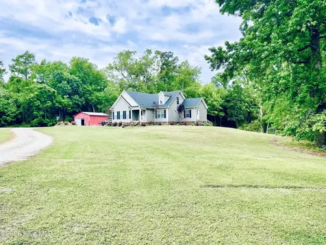 2088 Meadows Road Williamston NC 27892