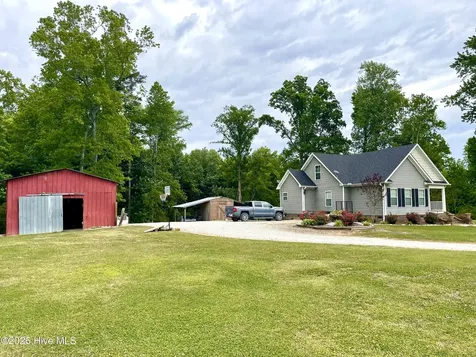 2088 Meadows Road Williamston NC 27892