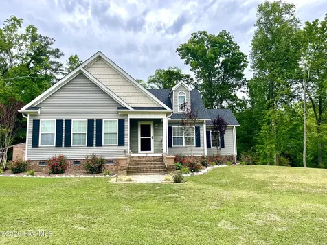 2088 Meadows Road Williamston NC 27892