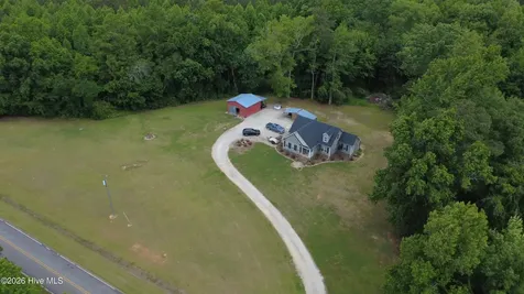 2088 Meadows Road Williamston NC 27892