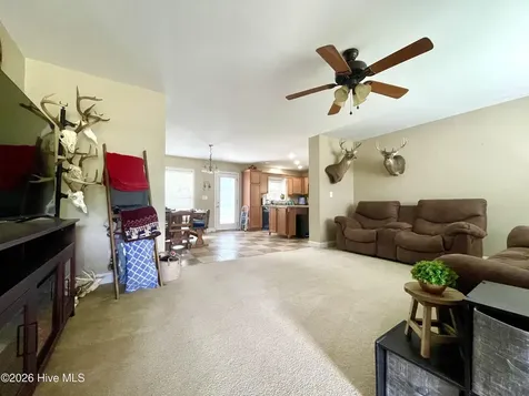 2088 Meadows Road Williamston NC 27892