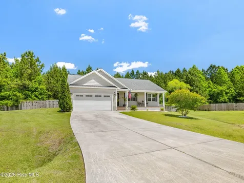 307 De Anza Court Maysville NC 28555