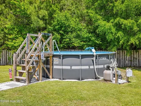 307 De Anza Court Maysville NC 28555