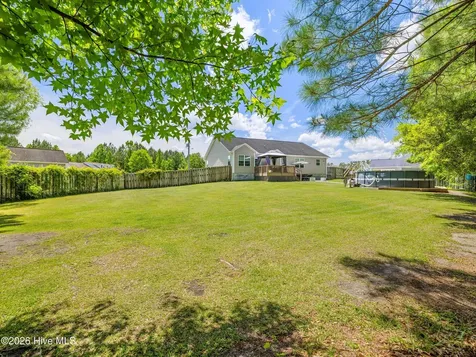 307 De Anza Court Maysville NC 28555