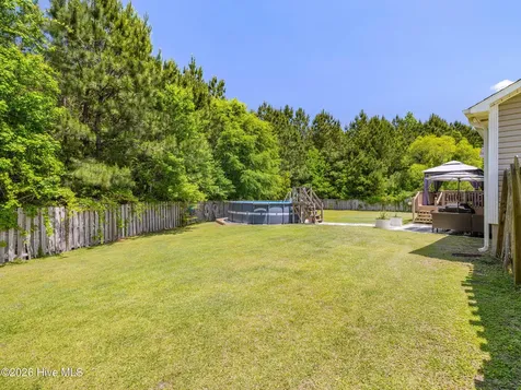 307 De Anza Court Maysville NC 28555