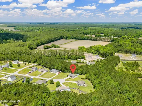 307 De Anza Court Maysville NC 28555