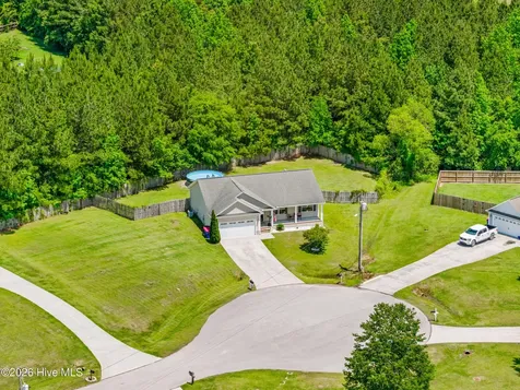 307 De Anza Court Maysville NC 28555