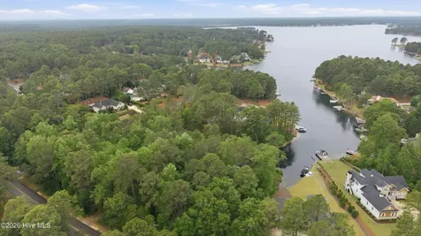137 Callis Circle West End NC 27376