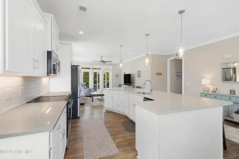 135 Sea Grove Lane Beaufort NC 28516
