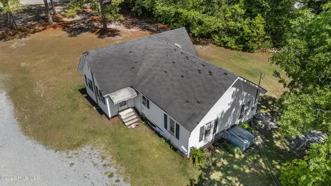 4201 Needmore Road Turkey NC 28393
