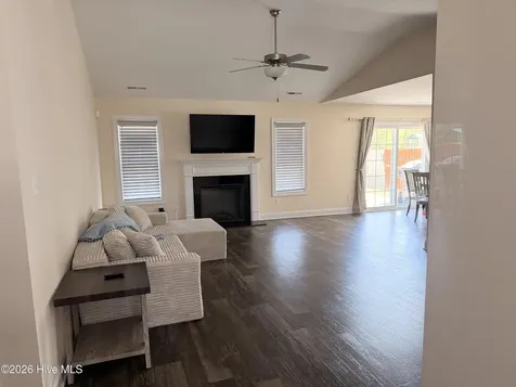 518 Black Pearl Circle Jacksonville NC 28546