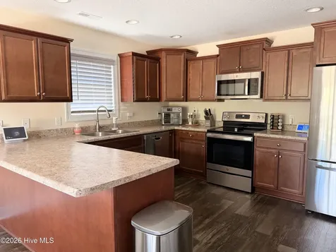 518 Black Pearl Circle Jacksonville NC 28546