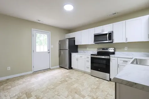 2033 Brandymill Lane Jacksonville NC 28546