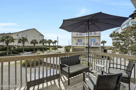 9003-9005 E 9th Street Surf City NC 28445