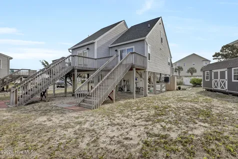 9003-9005 E 9th Street Surf City NC 28445
